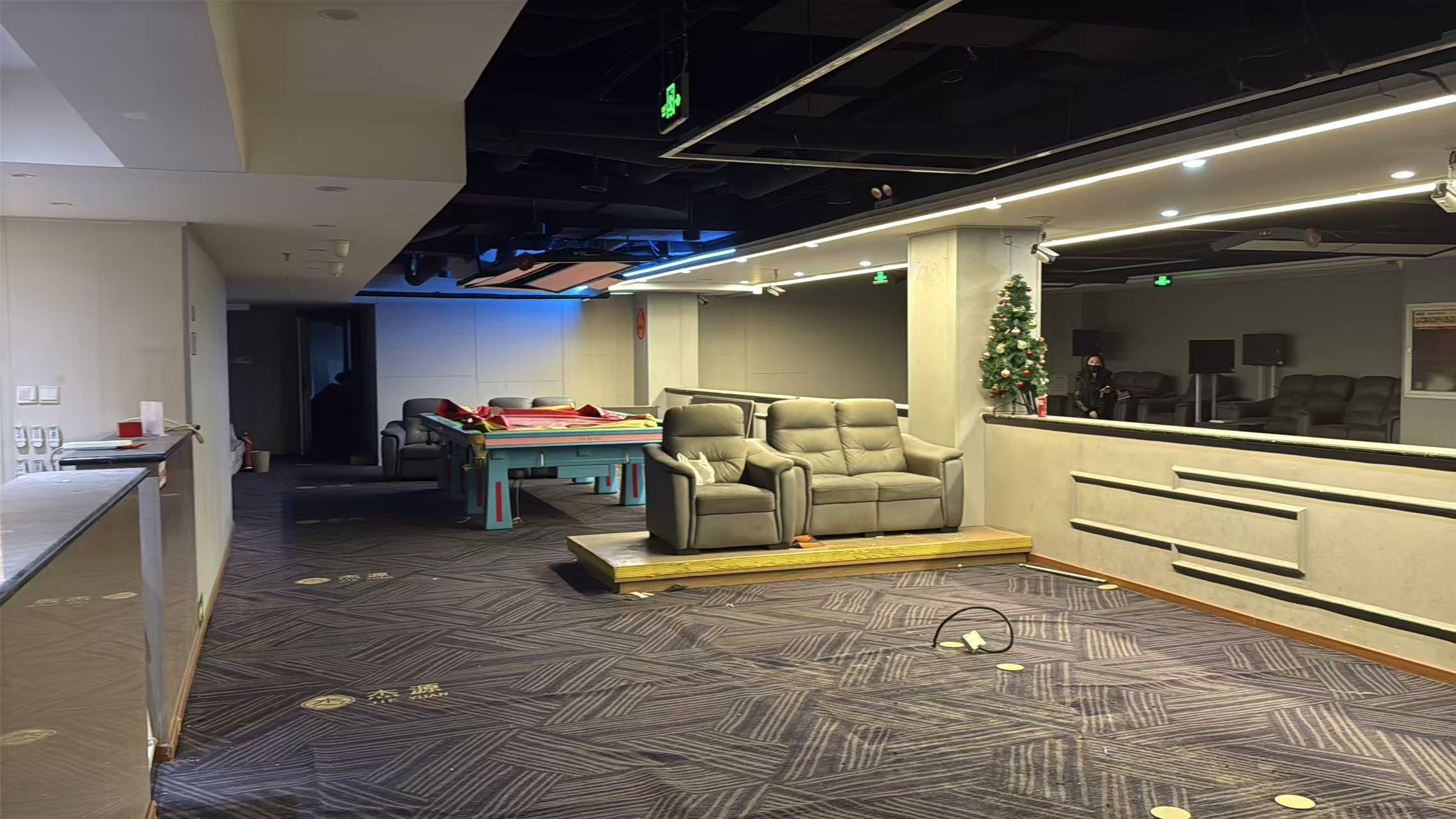 青年路大悦城附近700平米地下空间招租，业主直租(图1)